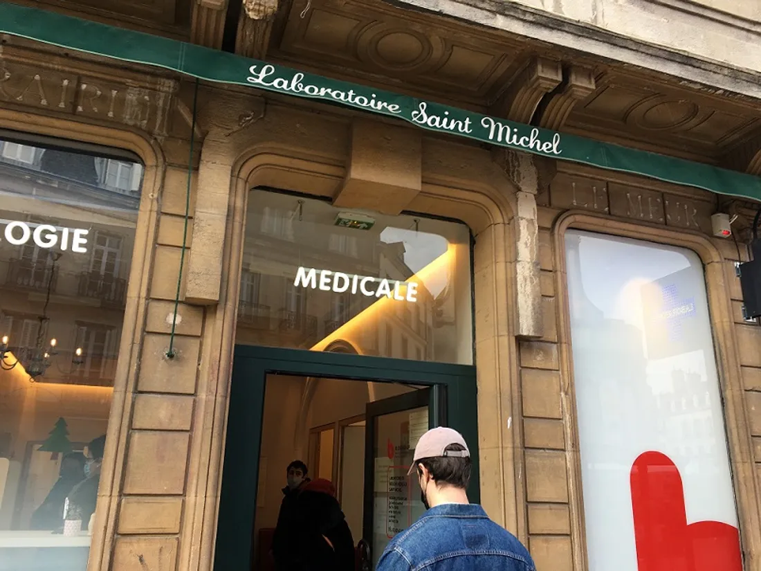 Il y avait du monde ce jeudi au laboratoire d’analyse médicale Saint-Michel, à Dijon 